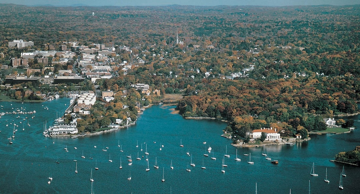 A Guide to Dating in Greenwich CT: Embark on a Journey to Love
