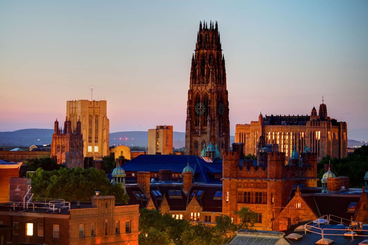 A Guide to Dating in New Haven CT: Finding Love in Elm City